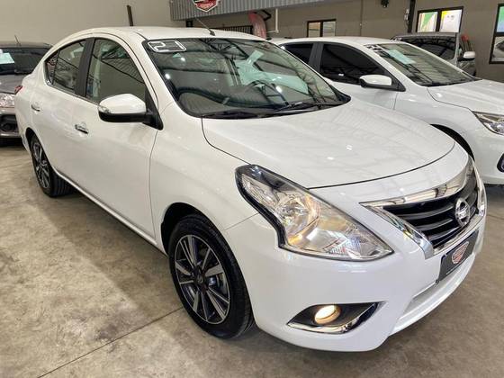 NISSAN VERSA 1.6 16V FLEXSTART V-DRIVE PREMIUM XTRONIC NISSAN VERSA 1.6 16V FLEXSTART V-DRIVE PREMIUM XTRONIC